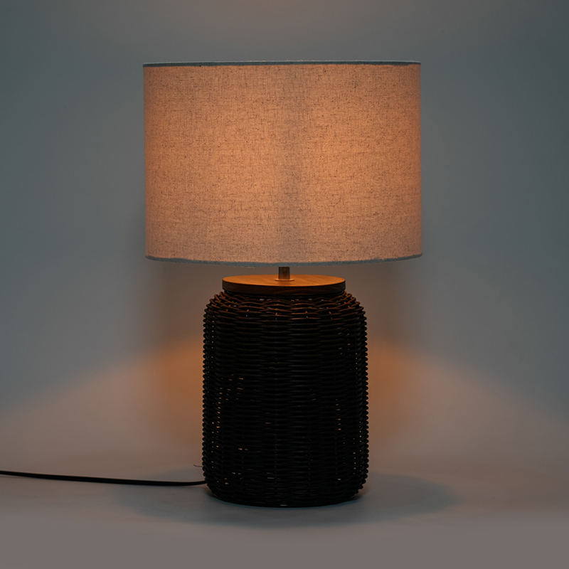 Svart rotting vintage bordslampa