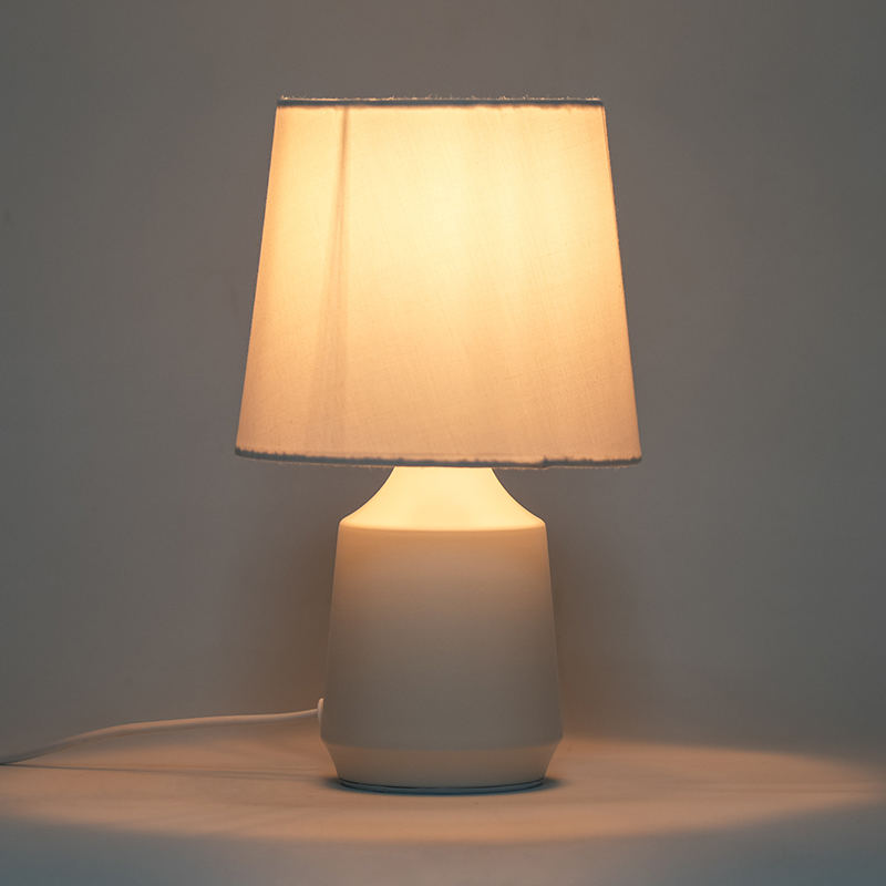 Metall enkel bordslampa